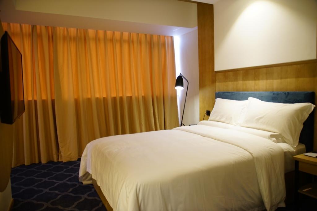 Flight One Hotel Shenzhen Zewnętrze zdjęcie